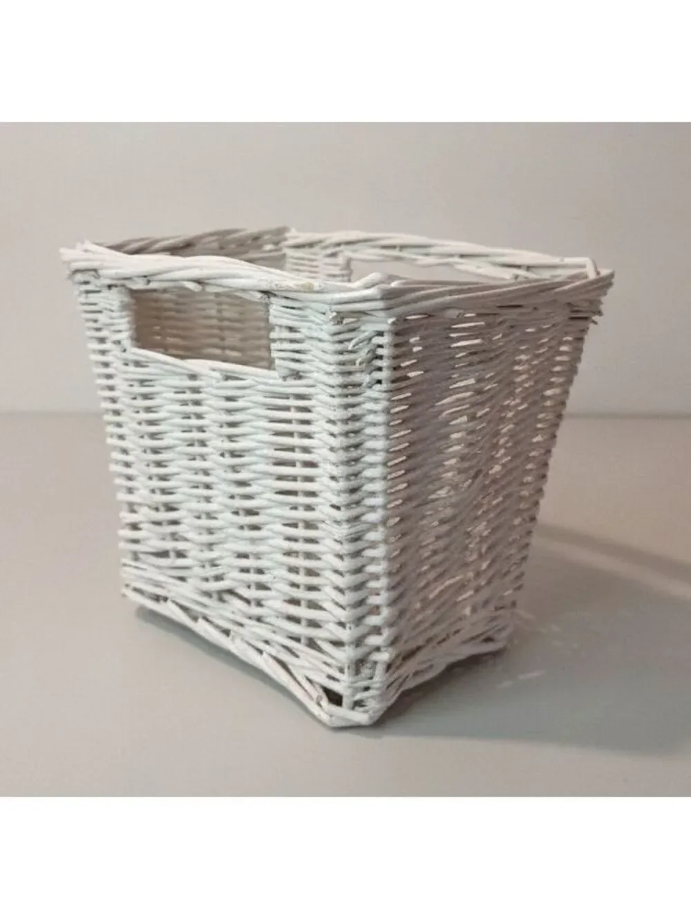 Vintage White Woven Wicker Kitchen/Office Storage Basket w Handles 5